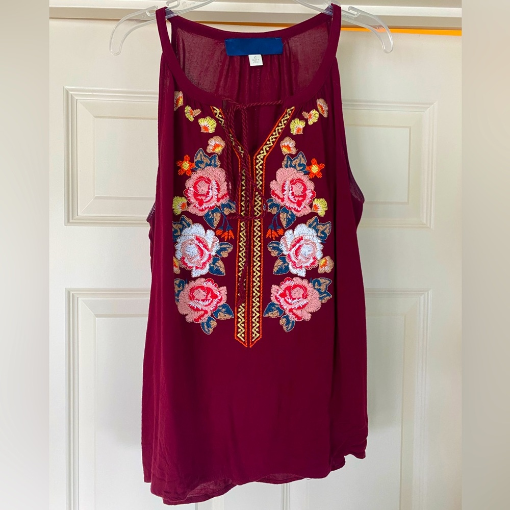 Adorable high neck floral embroidered tank top